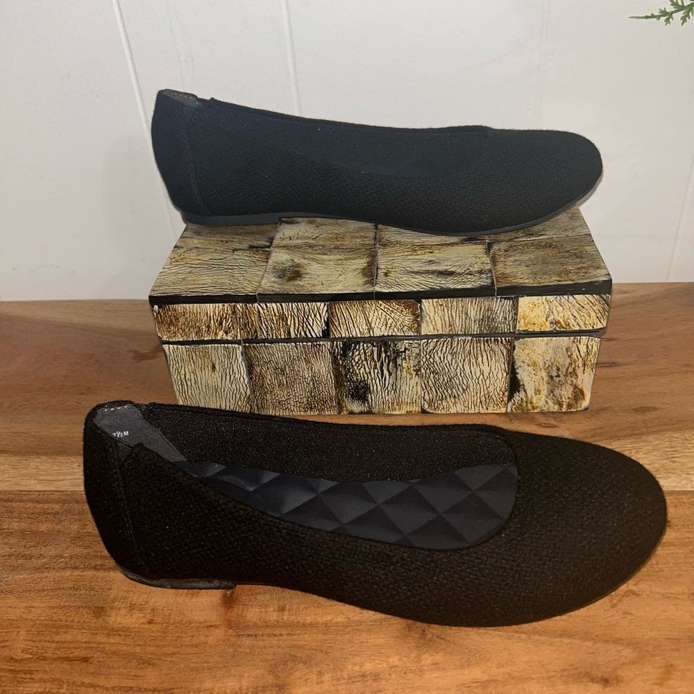 MUDD Women's Black Ballet Flats size 7.5 BRAND NEW W/O tags